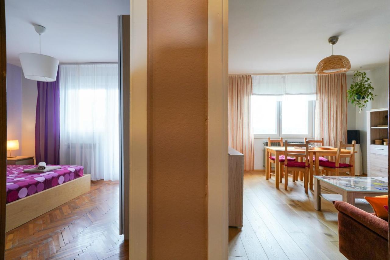 Margerita Apartment & Studio Ровінь Екстер'єр фото