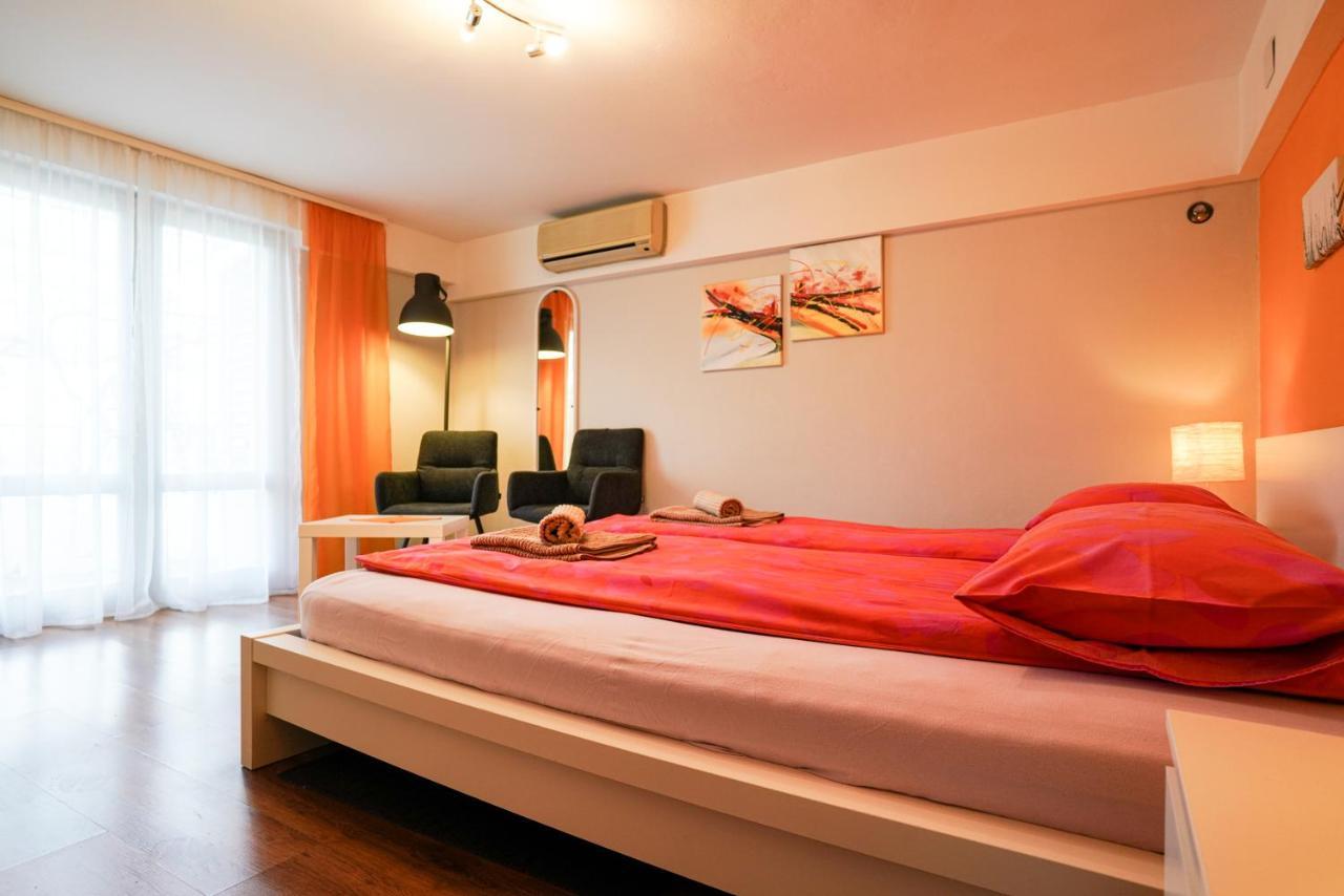 Margerita Apartment & Studio Ровінь Екстер'єр фото