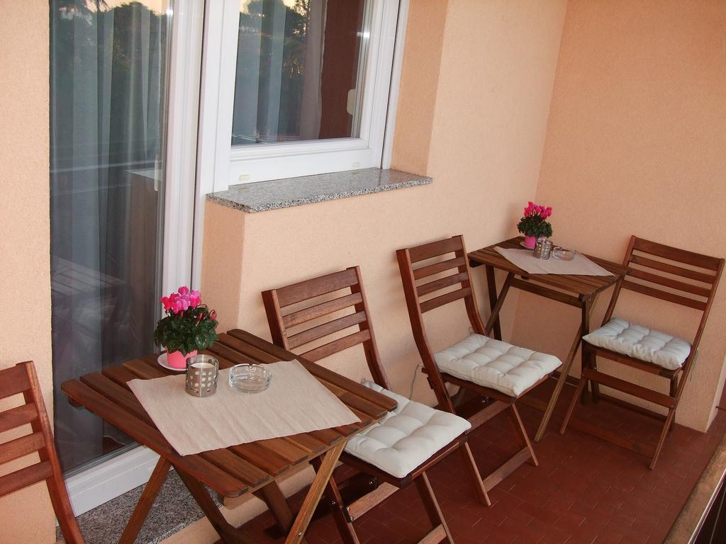 Margerita Apartment & Studio Ровінь Екстер'єр фото